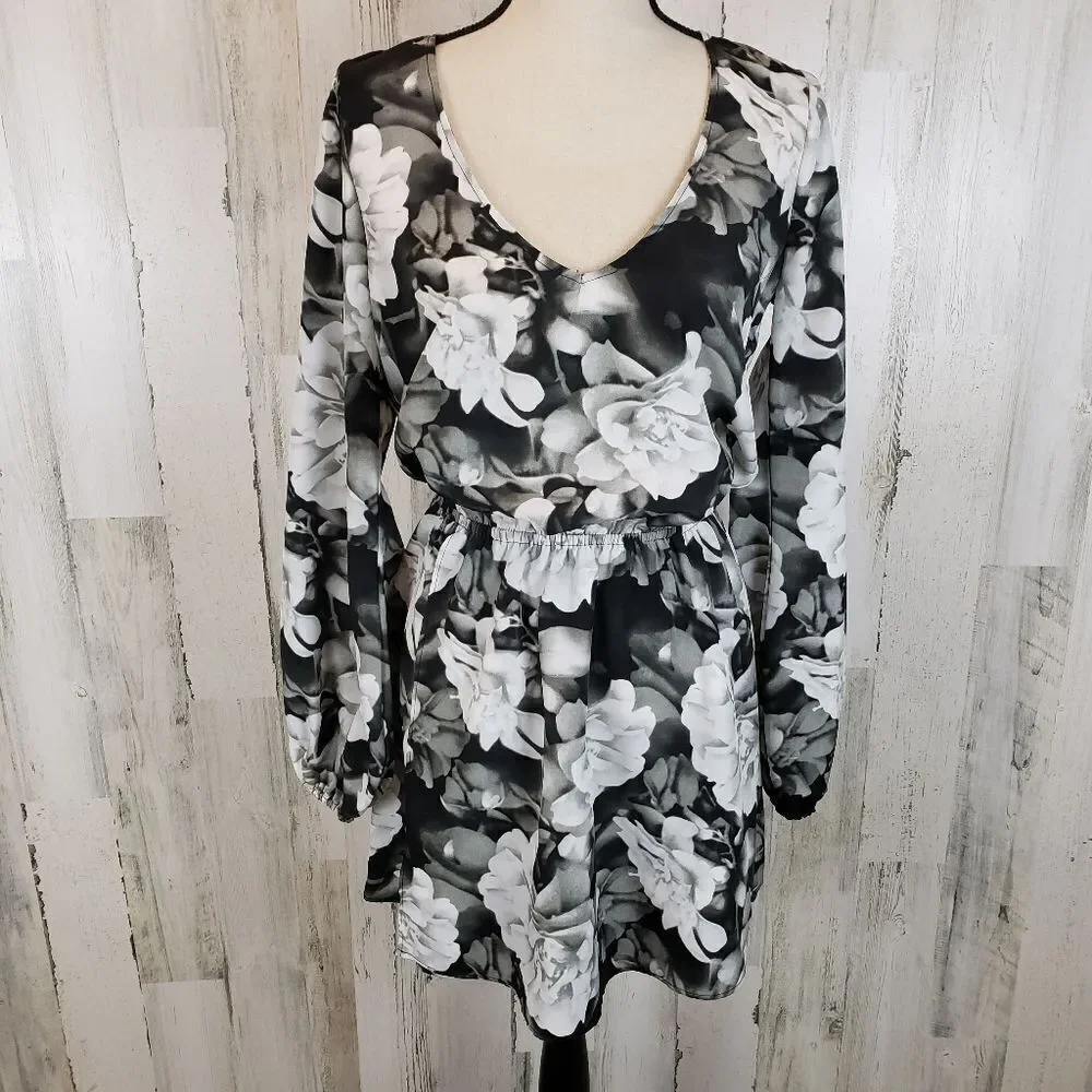 SMYM Rainey Mini Dress Black Floral Sz S - Picture 3 of 10